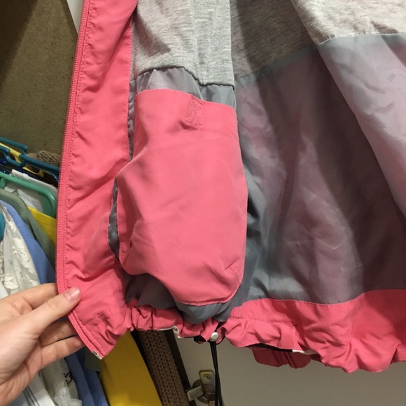 Windbreaker - Picture 4 of 4